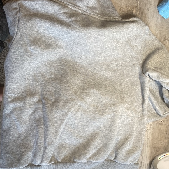 Grey puma hoodie - Picture 6 of 6